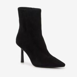 NEW Steve Madden Ceremonie Bootie size: 7.5